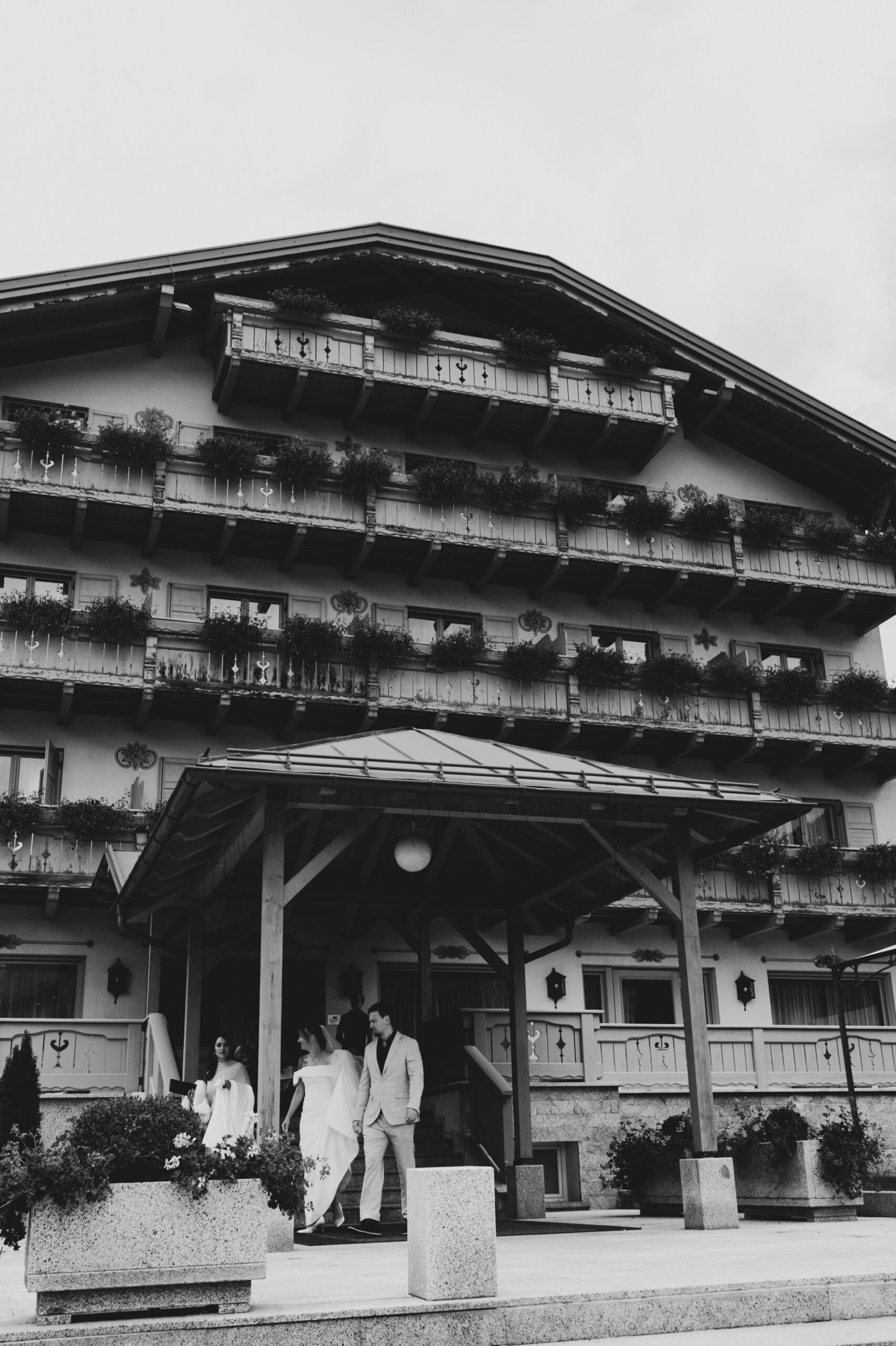 Emotional destination wedding photography in northern Italy