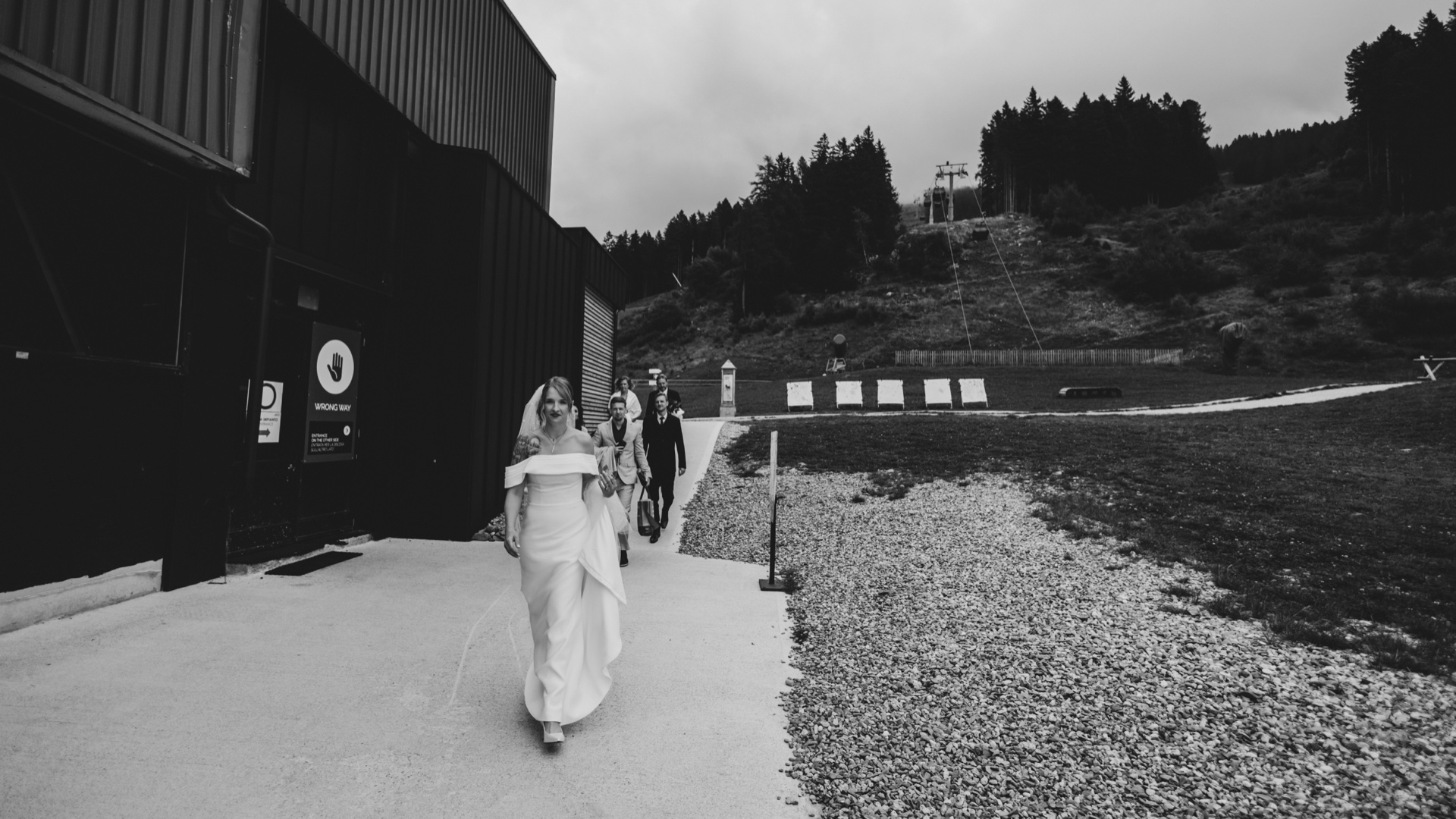 International couple celebrating their wedding at Doss del Sabion